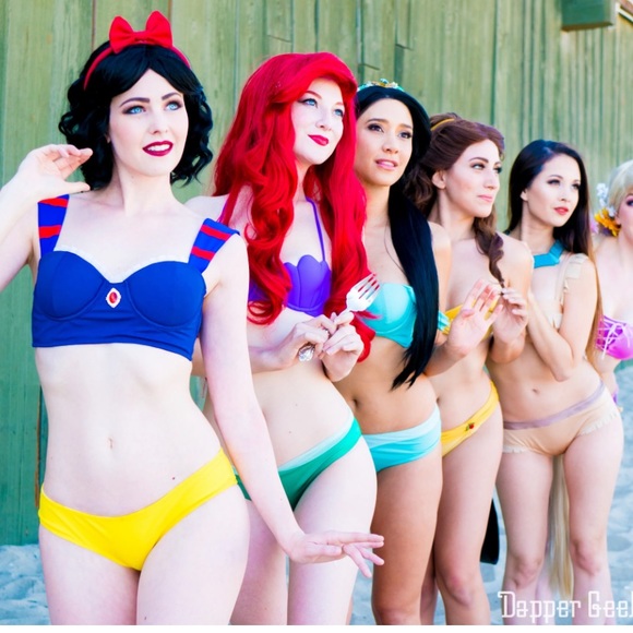 𝓢𝓵𝓮𝓮𝓹𝓲𝓷𝓰 𝓑𝓮𝓪𝓾𝓽𝔂 Pink Bikini - Picture 11 of 11